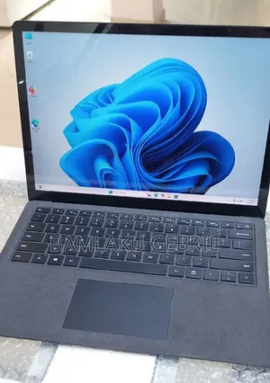 New Laptop Microsoft Surface Laptop 2 16GB Intel Core I7 SSD 512GB