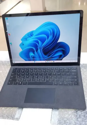 New Laptop Microsoft Surface Laptop 2 16GB Intel Core I7 SSD 512GB