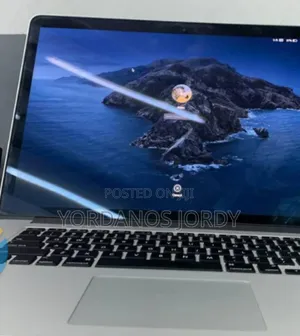 New Laptop Apple MacBook Pro 2013 8GB Intel Core i7 SSD 256GB