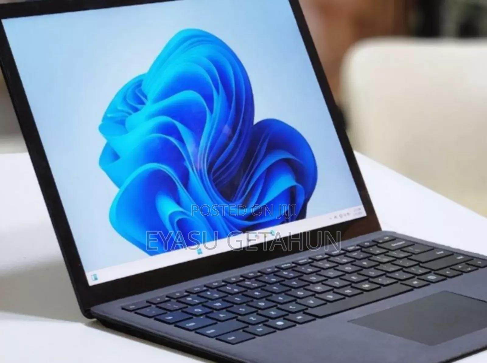 New Laptop Microsoft Surface 16GB Intel Core I7 SSD 512GB