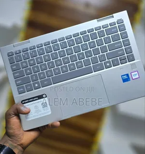 New Laptop HP Envy 14 8GB Intel Core I5 SSD 1T