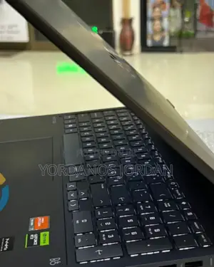 New Laptop HP Victus 16 16GB AMD Ryzen 7 SSD 1T