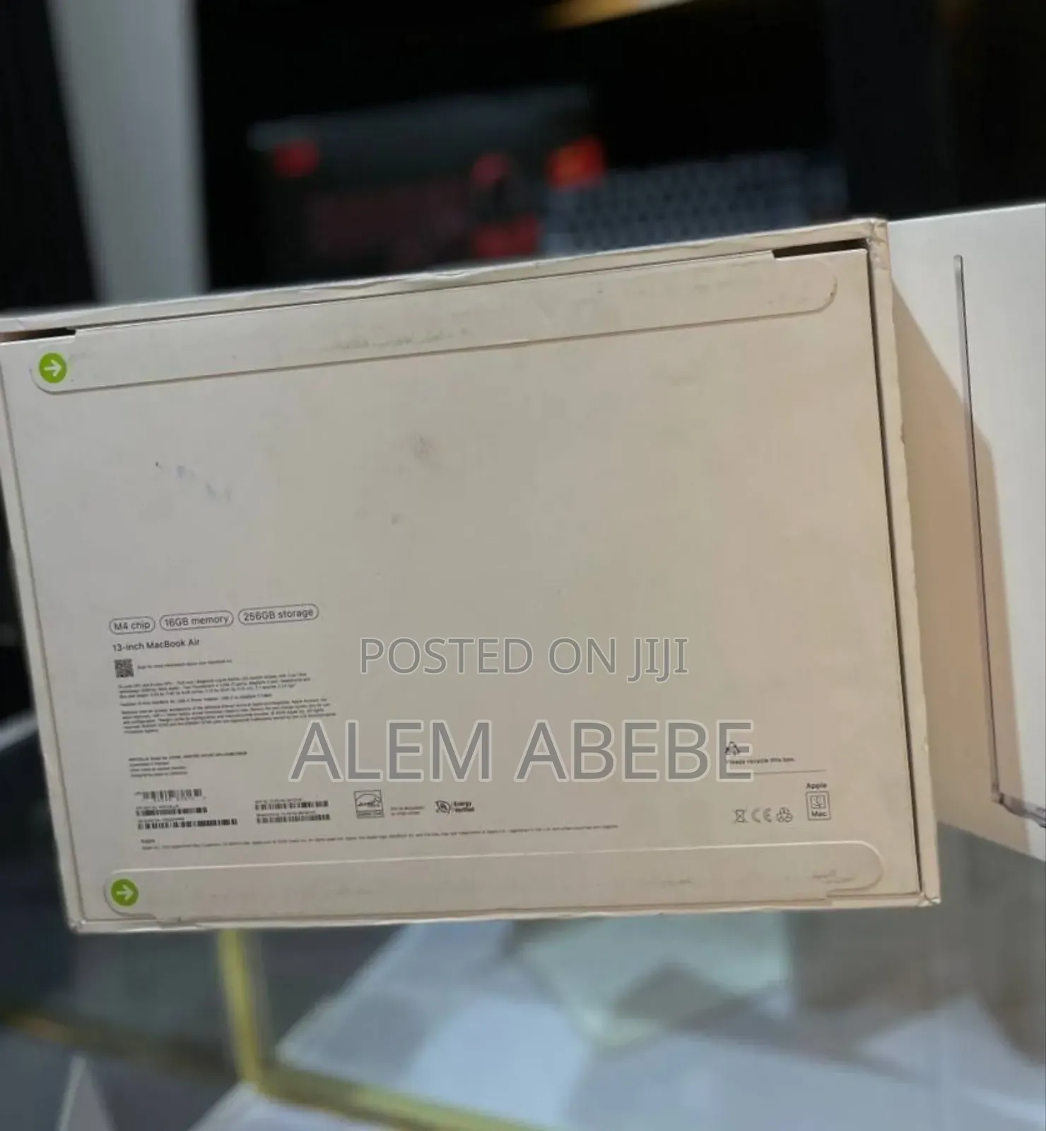 New Laptop Apple MacBook Air 16GB Apple M4 SSD 256GB