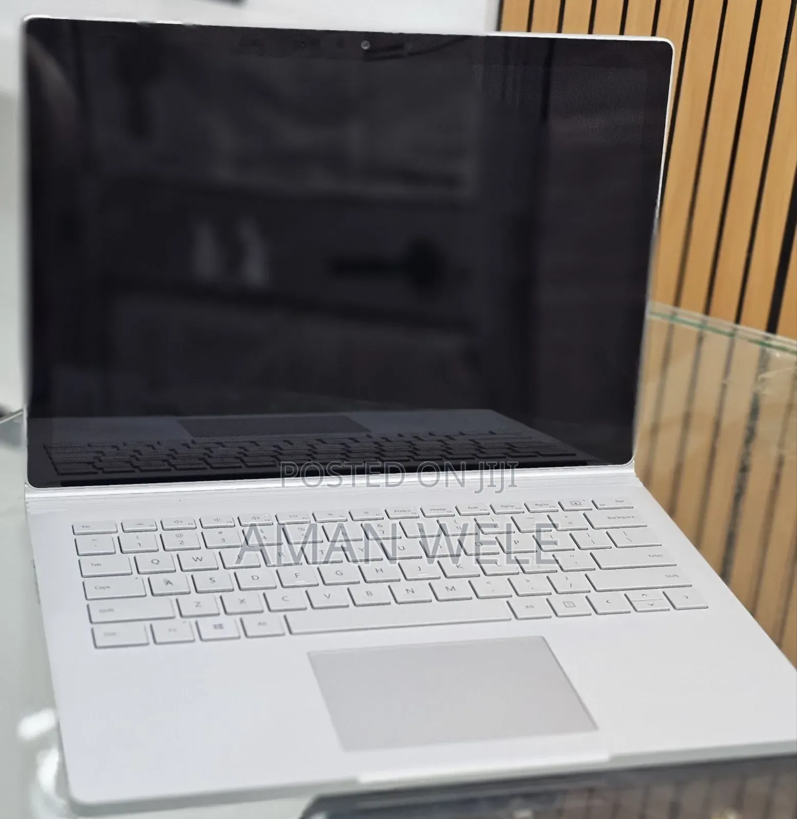 New Laptop Microsoft Surface 16GB Intel Core I7 SSD 256GB