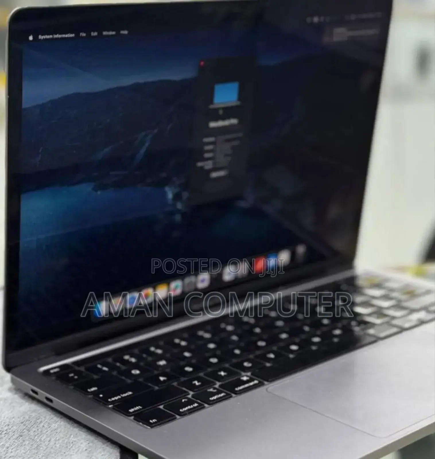 New Laptop Apple MacBook 2020 8GB Intel Core I5 SSD 256GB