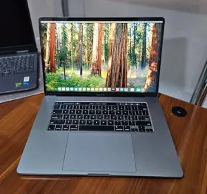 Photo - New Laptop Apple MacBook Pro 2019 16GB Intel Core I9 SSD 1T