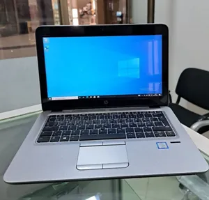 Photo - Laptop HP EliteBook 820 G4 8GB Intel Core I5 SSD 512GB