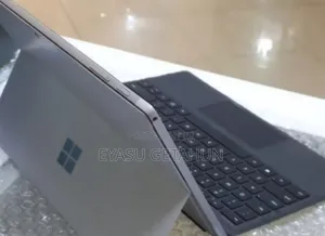 New Laptop Microsoft Surface Pro 5 16GB Intel Core I7 SSD 512GB