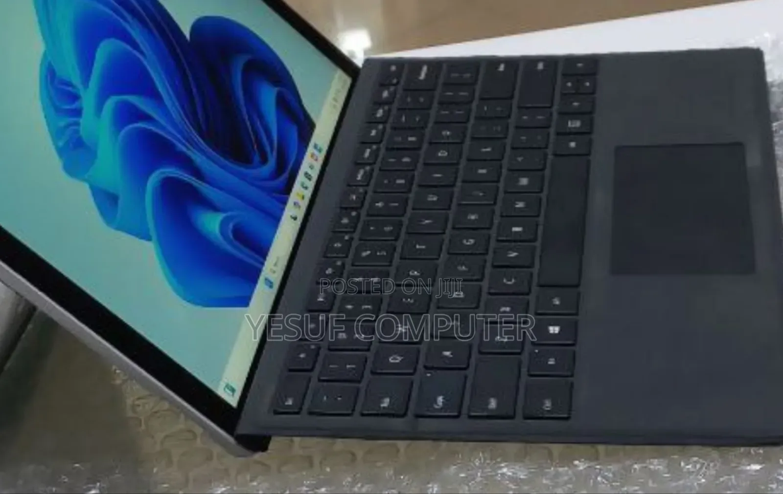 New Laptop Microsoft Surface Pro 5 16GB Intel Core I7 SSD 512GB