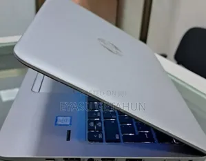 New Laptop HP EliteBook 820 G4 8GB Intel Core I5 SSD 512GB