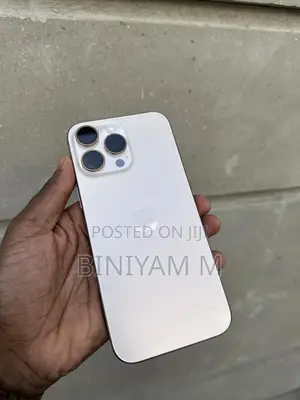 New Apple iPhone 16 Pro Max 256 GB Gold