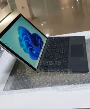 Photo - New Laptop Microsoft Surface Pro 5 16GB Intel Core I7 SSD 512GB