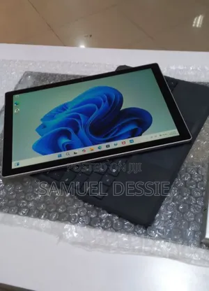 New Laptop Microsoft Surface Pro 5 16GB Intel Core I7 SSD 512GB