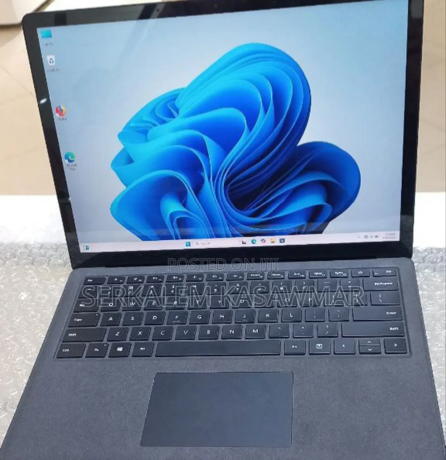 New Laptop Microsoft Surface Laptop 2 16GB Intel Core I7 SSD 512GB