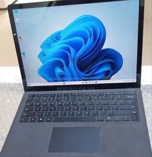 New Laptop Microsoft Surface Laptop 2 16GB Intel Core I7 SSD 512GB