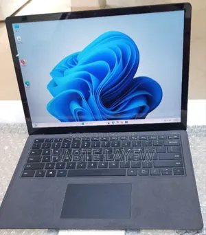 New Laptop Microsoft Surface 16GB Intel Core I7 SSD 512GB
