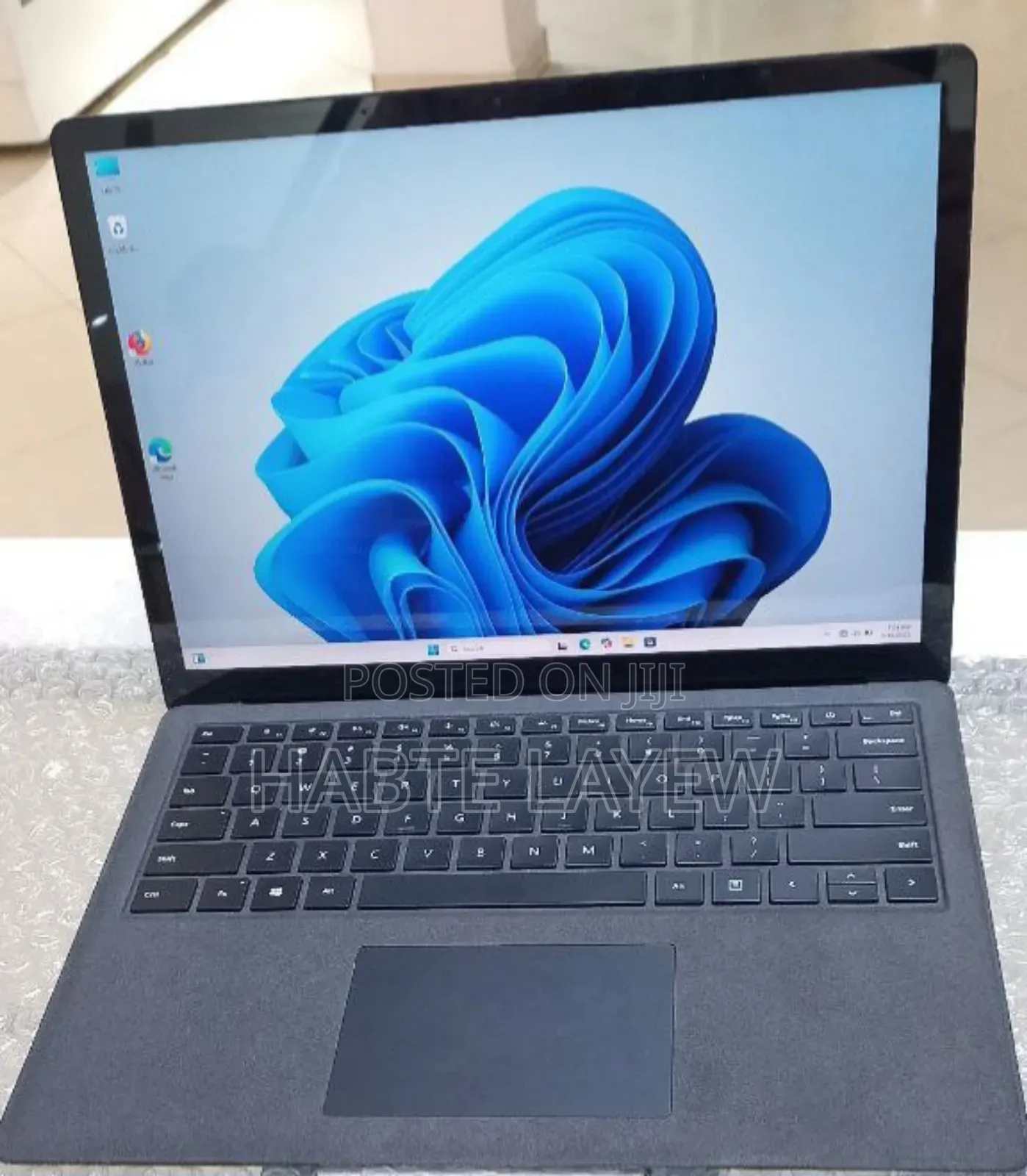 New Laptop Microsoft Surface 16GB Intel Core I7 SSD 512GB