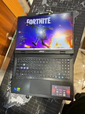 New Laptop MSI Crosshair 15 16GB Intel Core I7 SSD 1T