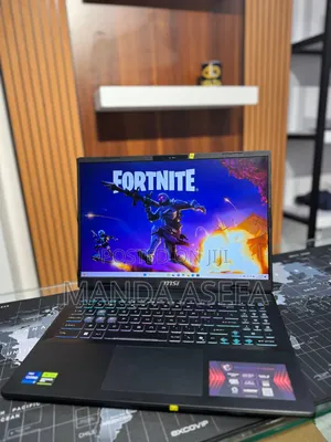 New Laptop MSI Crosshair 15 16GB Intel Core I7 SSD 1T