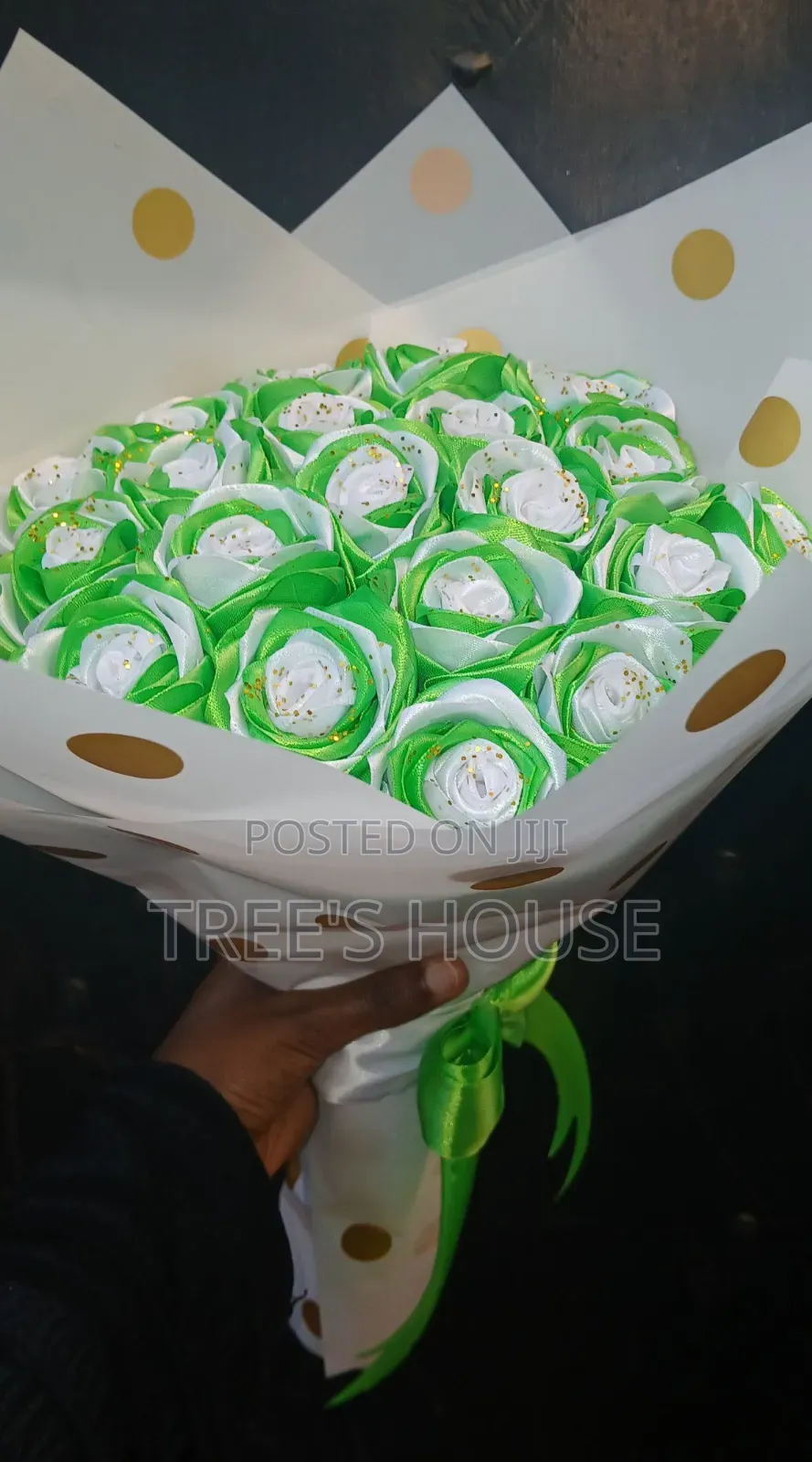 Hand-Made Mixed Flower Bouquet/ የእጅ ስሪ የአበባ እቅፎች