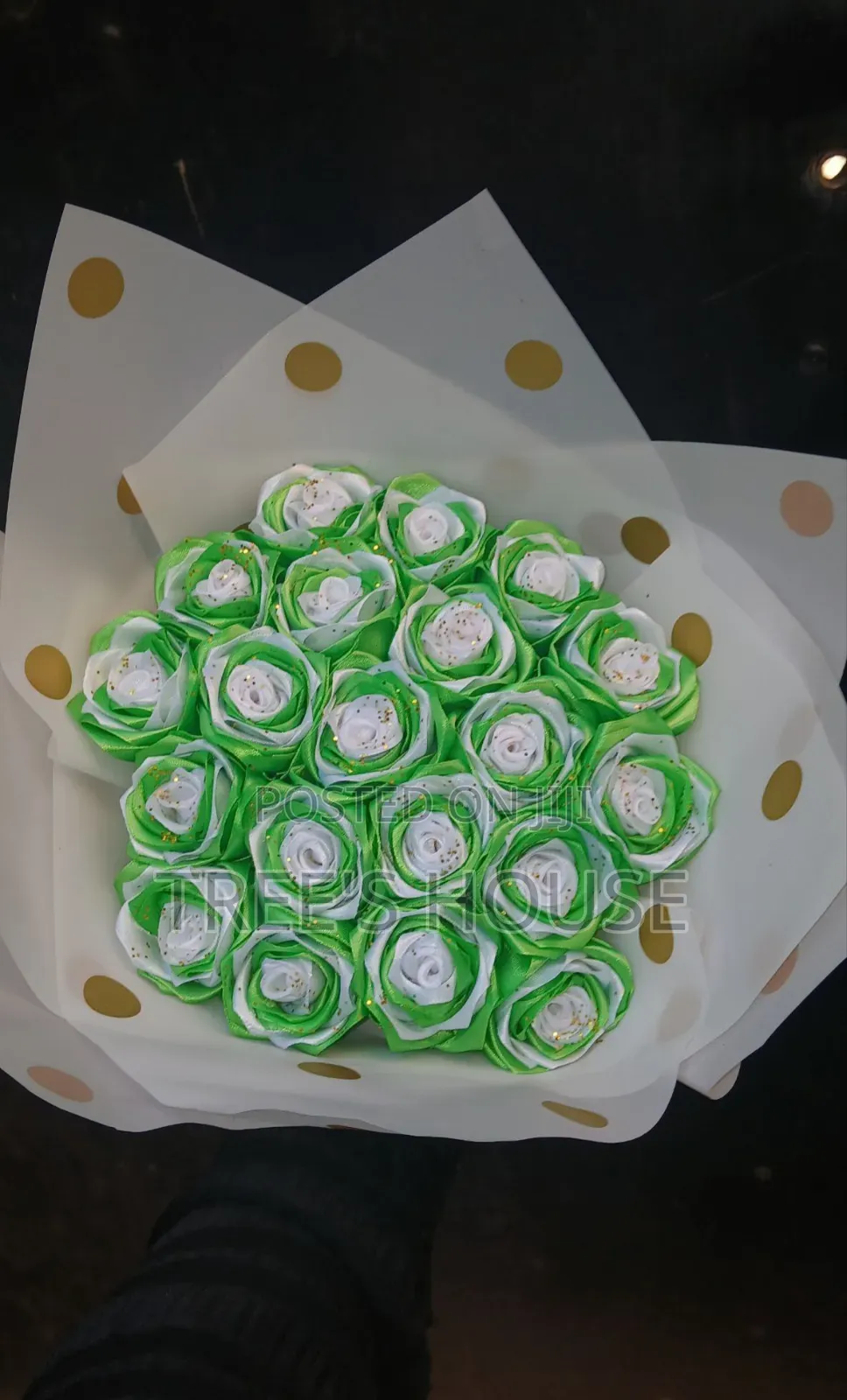 Hand-Made Mixed Flower Bouquet/ የእጅ ስሪ የአበባ እቅፎች