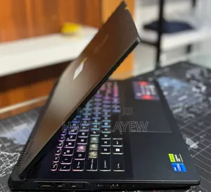 New Laptop MSI Crosshair 15 16GB Intel Core I7 SSD 1T