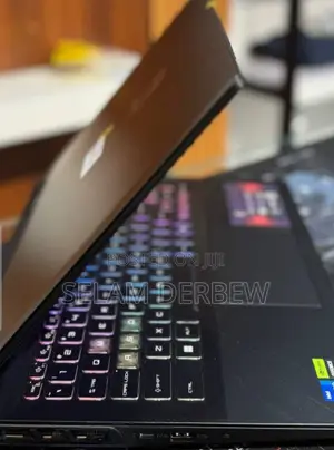 New Laptop MSI Crosshair 17 16GB Intel Core I7 SSD 1T
