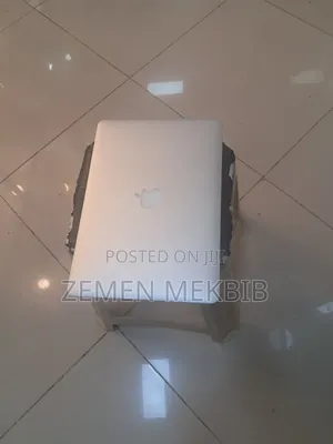 Photo - New Laptop Apple MacBook Air 2017 8GB Intel Core I5 SSD 256GB