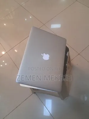 New Laptop Apple MacBook Air 2017 8GB Intel Core I5 SSD 256GB