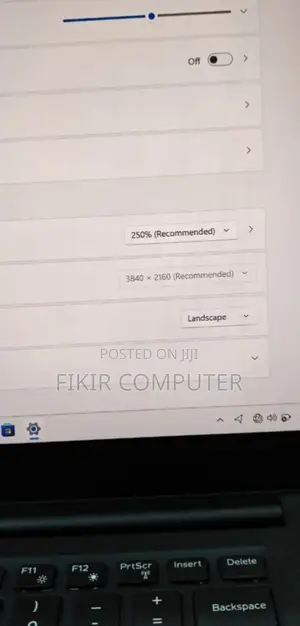 New Laptop Dell Precision 3510 16GB Intel Core I7 SSD 512GB