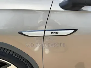 Volkswagen ID.6 2022 Gold