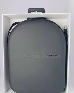 Photo - Bose Quietcomfort Headphonesh