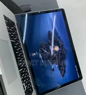 New Laptop Apple MacBook Pro 8GB Intel Core I7 SSD 256GB