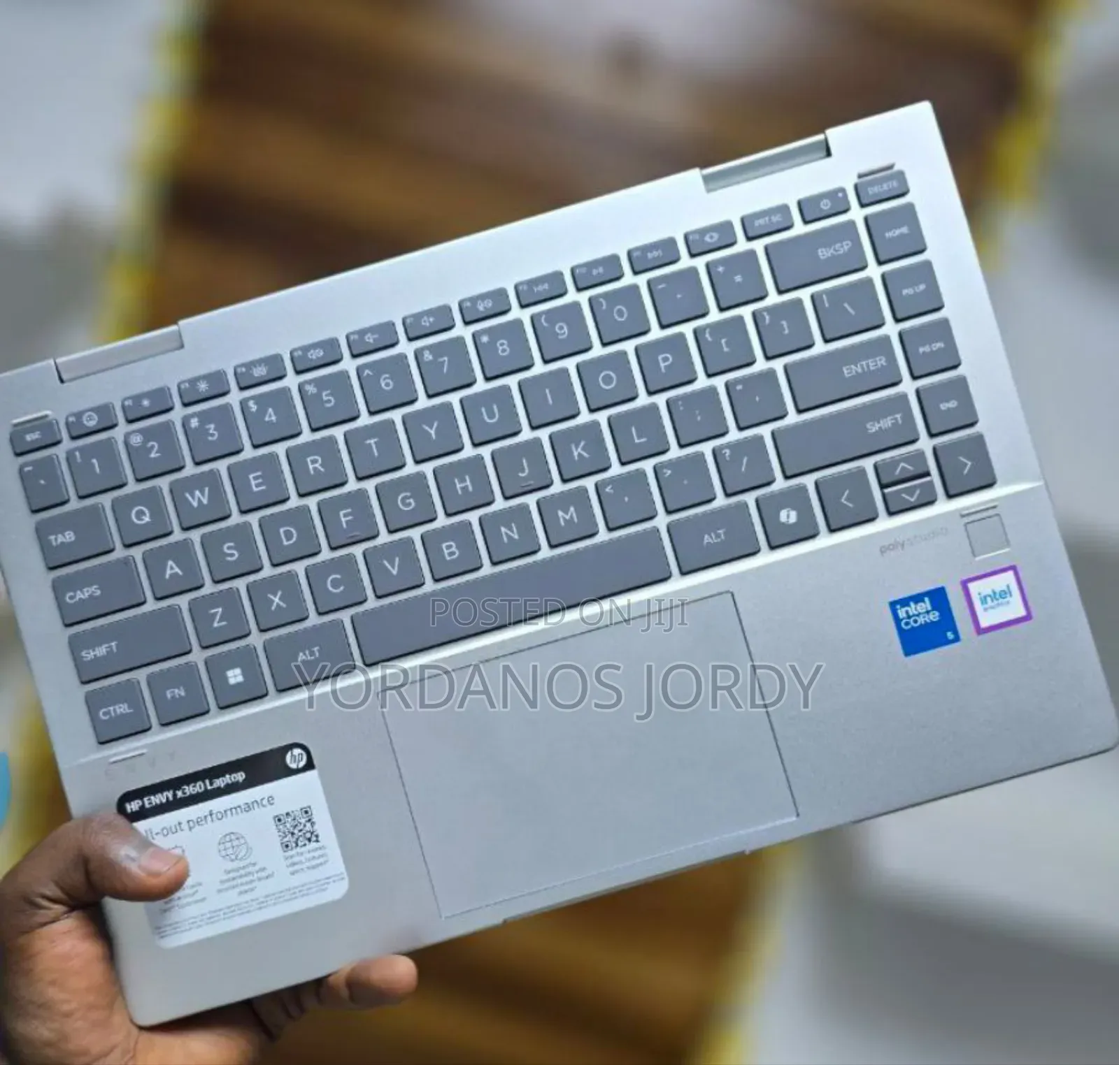 New Laptop HP Envy X360 8GB Intel Core I7 SSD 1T