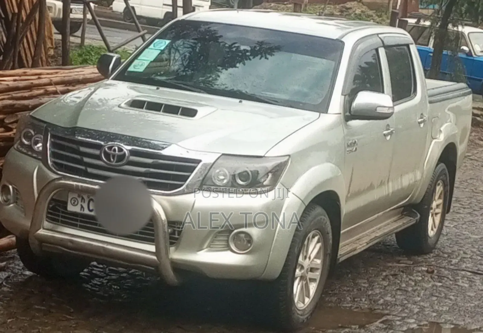 Toyota Hilux 2014 Gold