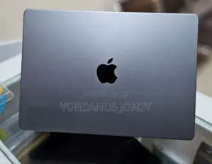 New Laptop Apple MacBook Pro 2021 M1 16GB Apple M1 Pro SSD 512GB