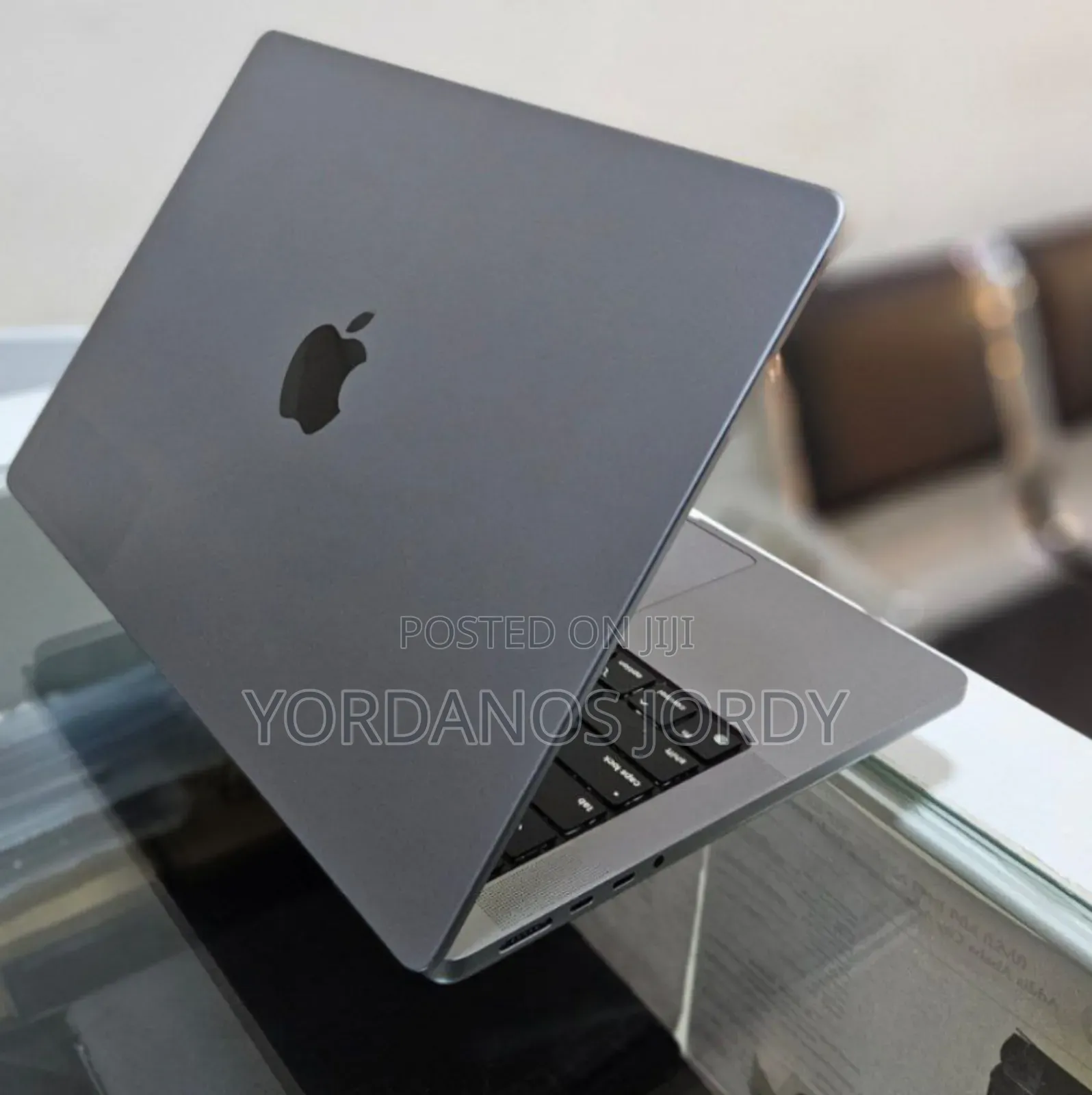 New Laptop Apple MacBook Pro 2021 M1 16GB Apple M1 Pro SSD 512GB