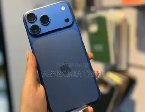 Photo - New Apple iPhone 17 Pro Max 256 GB Blue