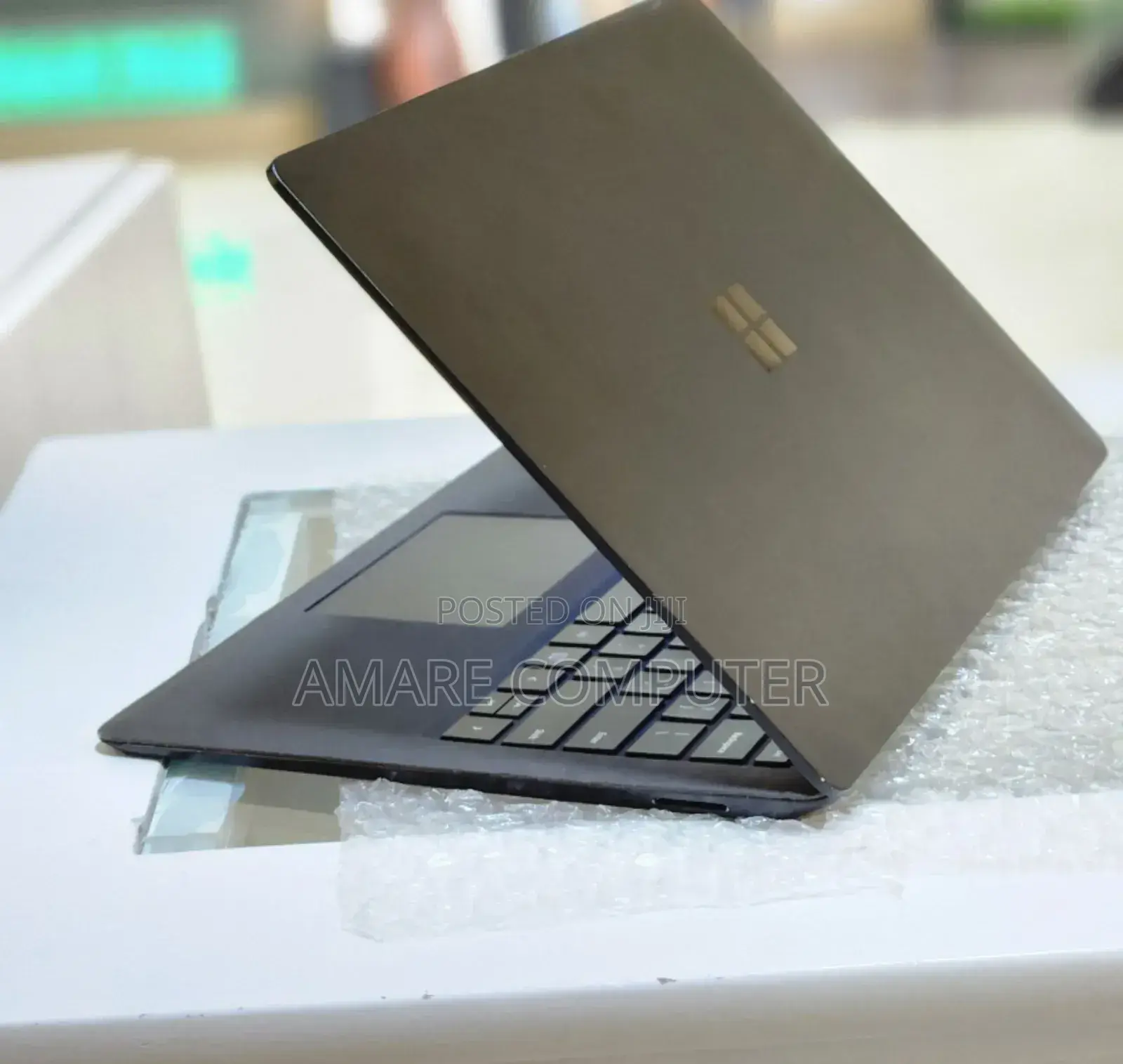 New Laptop Microsoft Surface 16GB Intel Core I7 SSD 512GB