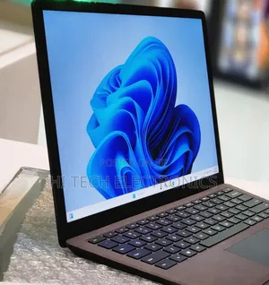 New Laptop Microsoft Surface 16GB Intel Core I7 SSD 512GB