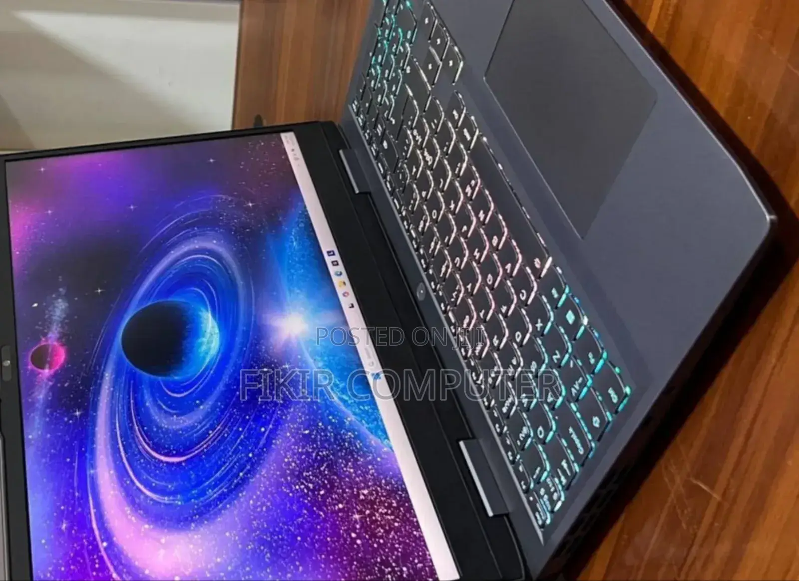 New Laptop Lenovo LOQ 15ARP9 16GB Intel Core I5 SSD 512GB