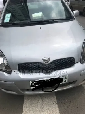 Toyota Vitz 2003 Silver