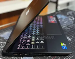 New Laptop MSI Crosshair 15 16GB Intel Core I7 SSD 1T