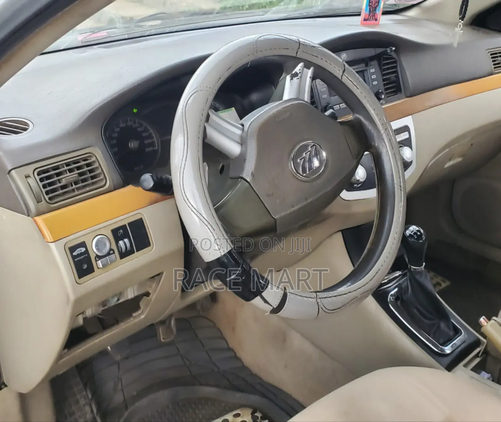 Lifan Abay 2010 Silver