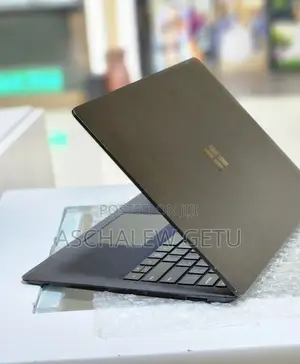 New Laptop Microsoft Surface 16GB Intel Core I7 SSD 512GB