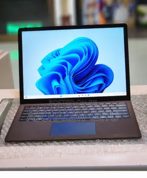 New Laptop Microsoft Surface 16GB Intel Core I7 SSD 512GB