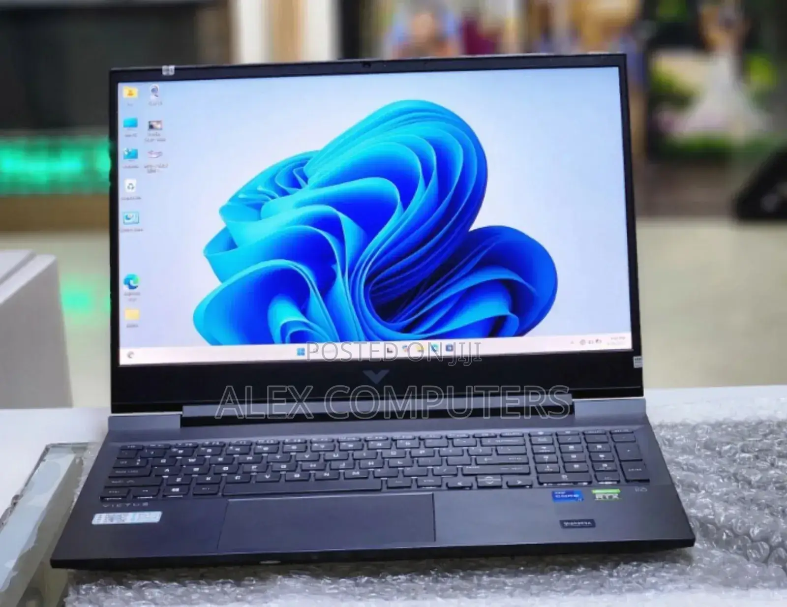 New Laptop HP Victus 16 16GB Intel Core i7 SSD 1T