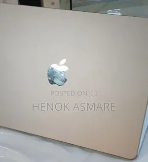 Photo - New Laptop Apple MacBook Air 2022 M2 8GB Apple M2 SSD 256GB