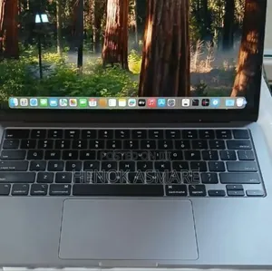 New Laptop Apple MacBook Air 2022 M2 8GB Apple M2 SSD 256GB