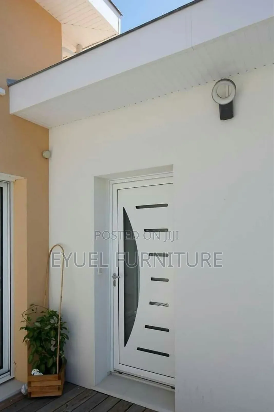 የውጥ በሮች ባሉን ዘመናዊ ማሽኖች በተመጣጣኝ ዋጋ እኛ ጋር ያገኛሉ